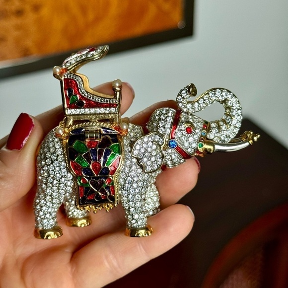 CIEL Maharaja Elephant Trinket Box Swarovski Crystals Collectible Figurine - Picture 3 of 9